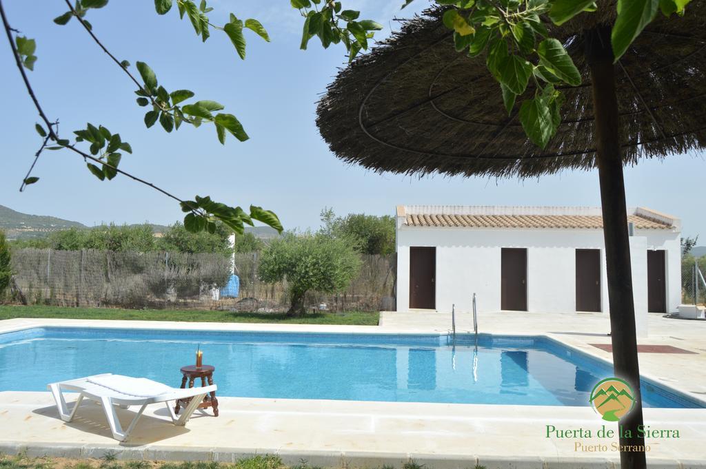Apartamentos Puerta Sierra Puerto Serrano Esterno foto